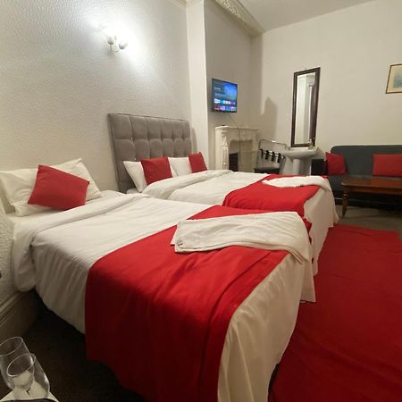 Saji Hotel إيلفورد المظهر الخارجي الصورة