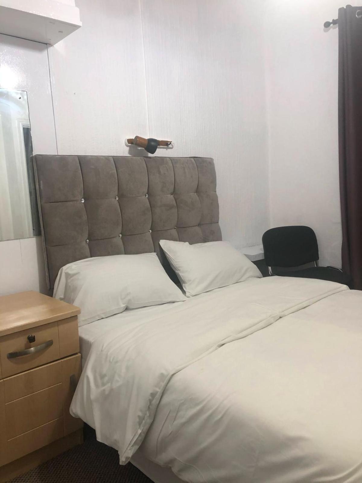 Saji Hotel إيلفورد المظهر الخارجي الصورة