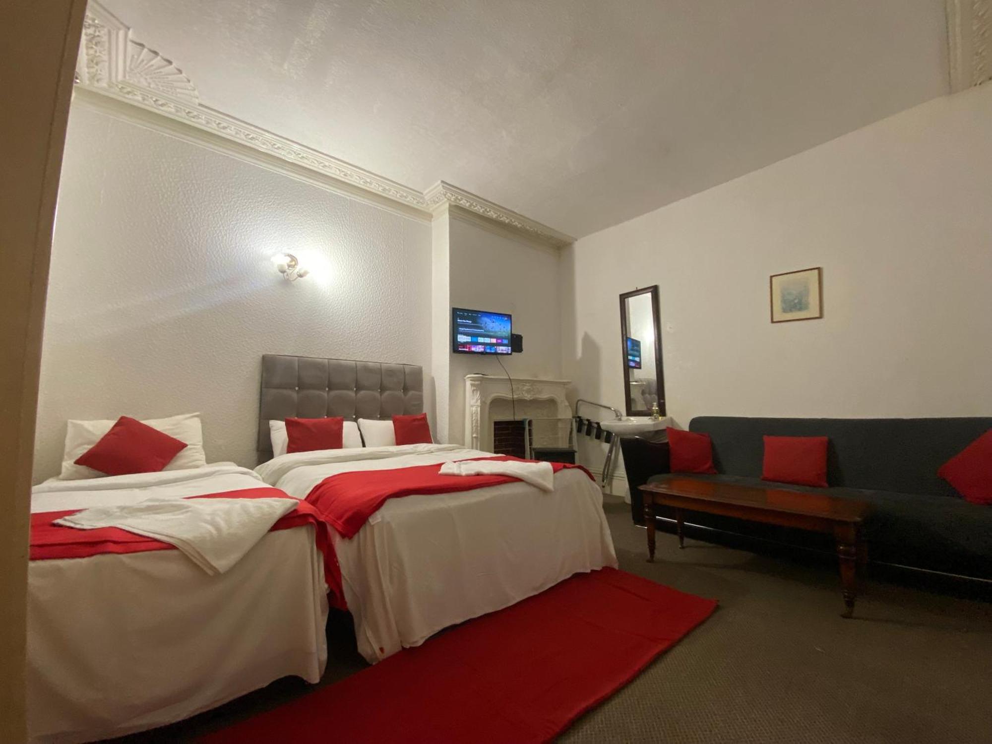 Saji Hotel إيلفورد المظهر الخارجي الصورة