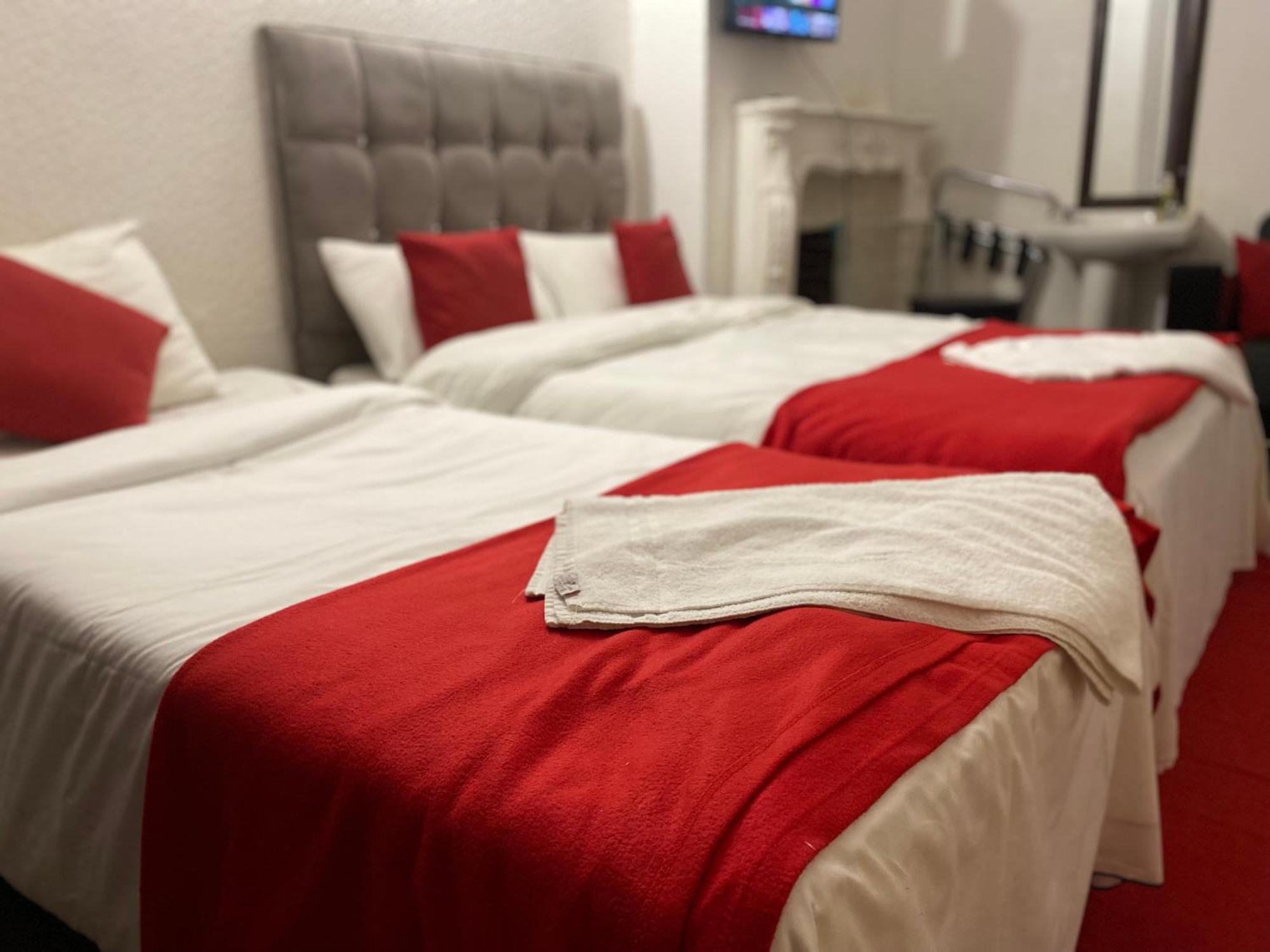Saji Hotel إيلفورد المظهر الخارجي الصورة